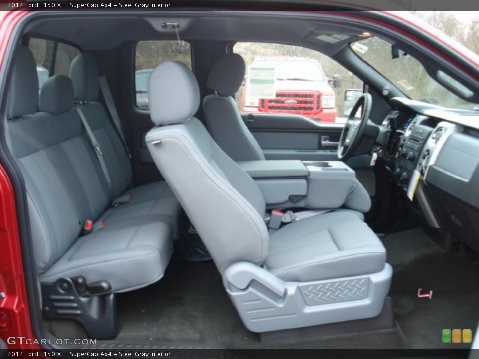 Steel Gray Interior Photo for the 2012 Ford F150 XLT SuperCab 4x4 #61312604