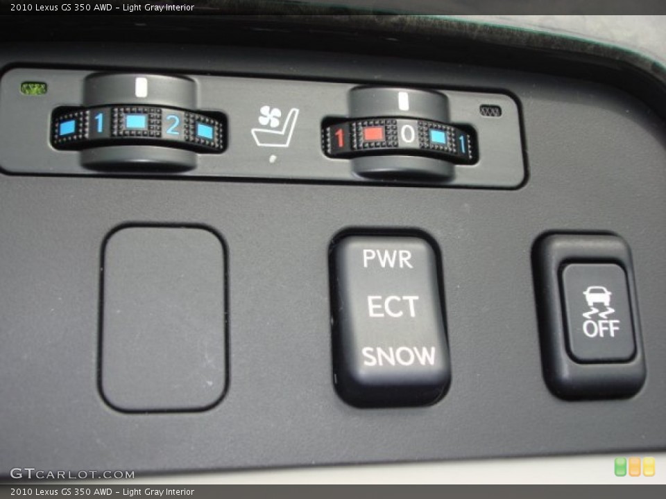 Light Gray Interior Controls for the 2010 Lexus GS 350 AWD #61315638