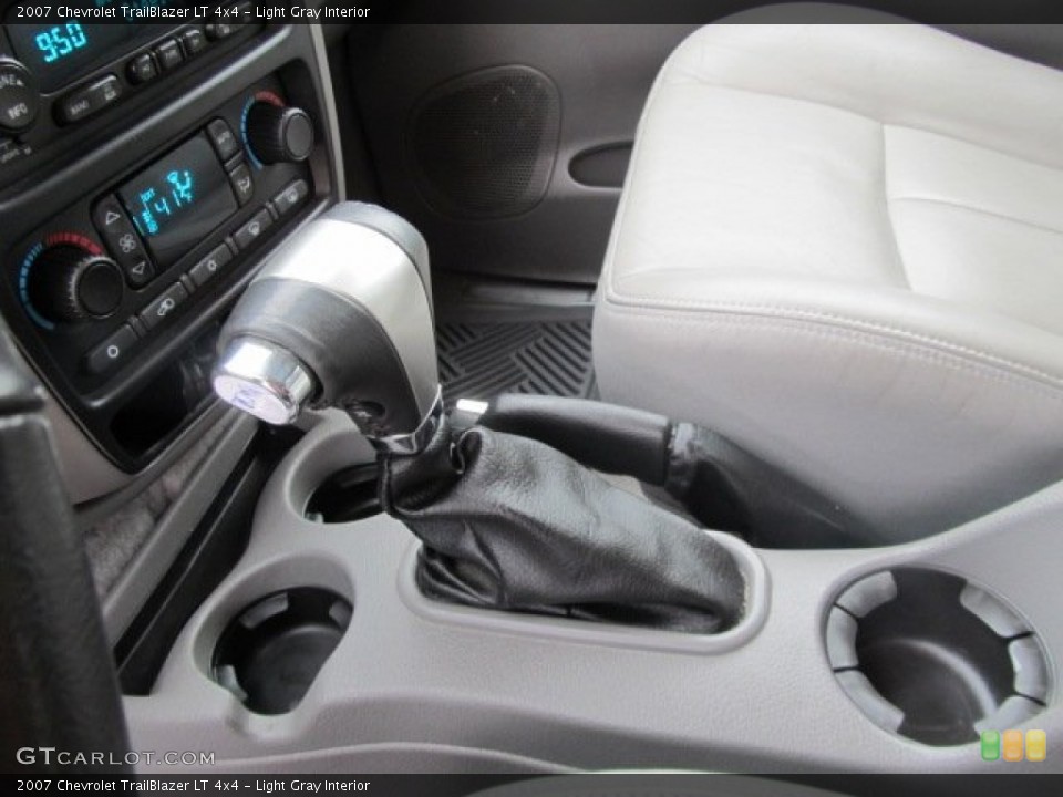 Light Gray Interior Transmission for the 2007 Chevrolet TrailBlazer LT 4x4 #61318692