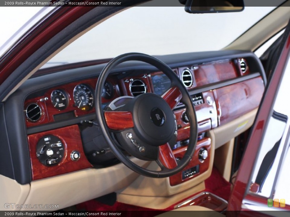 Moccasin/Consort Red Interior Dashboard for the 2009 Rolls-Royce Phantom Sedan #61363962