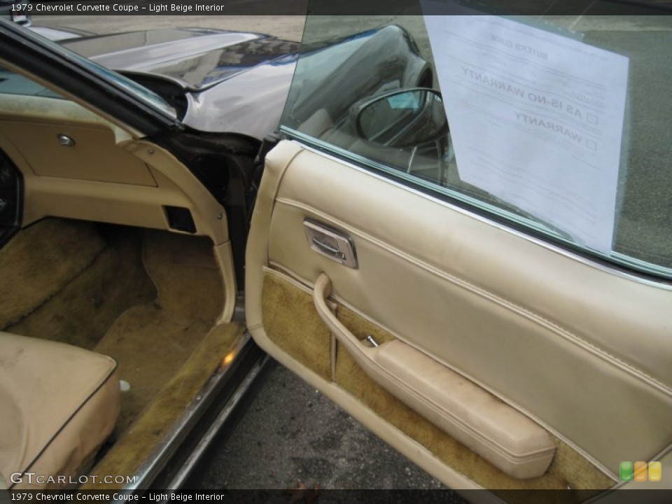 Light Beige Interior Door Panel for the 1979 Chevrolet Corvette Coupe #61378158