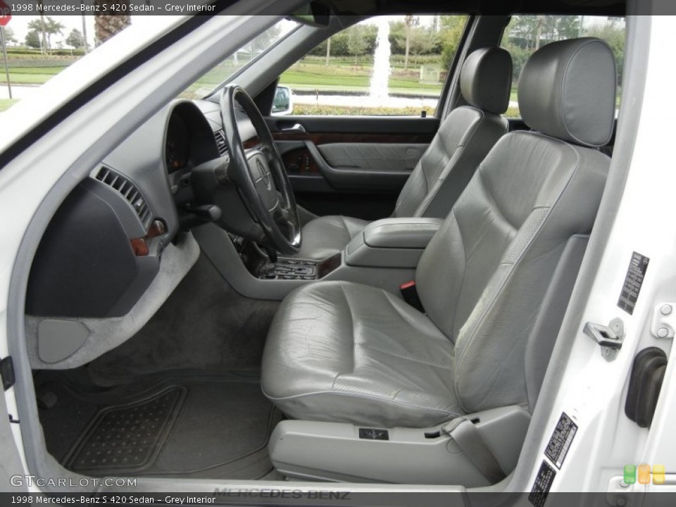 Grey Interior Photo for the 1998 Mercedes-Benz S 420 Sedan #61388992