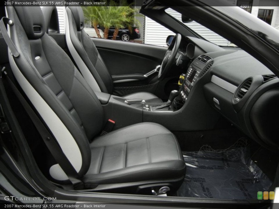 Black Interior Photo for the 2007 Mercedes-Benz SLK 55 AMG Roadster #61391406