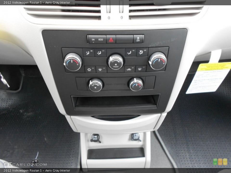 Aero Gray Interior Controls for the 2012 Volkswagen Routan S #61393489