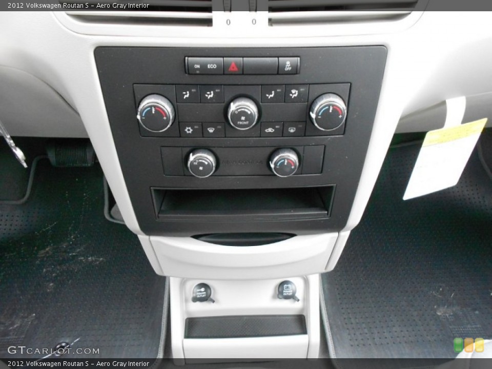 Aero Gray Interior Controls for the 2012 Volkswagen Routan S #61393836