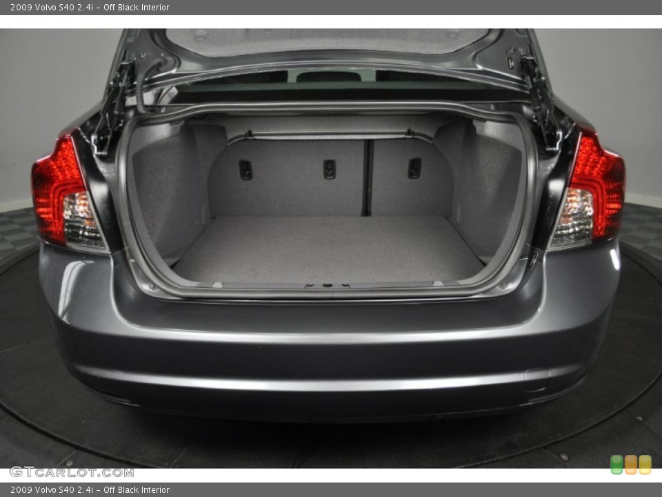 Off Black Interior Trunk for the 2009 Volvo S40 2.4i #61413772