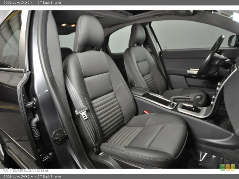 Off Black Interior Front Seat for the 2009 Volvo S40 2.4i #61413832