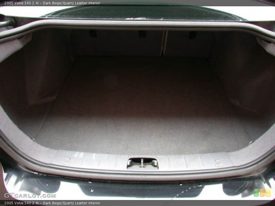 Dark Beige/Quartz Leather Interior Trunk for the 2005 Volvo S40 2.4i #61458611
