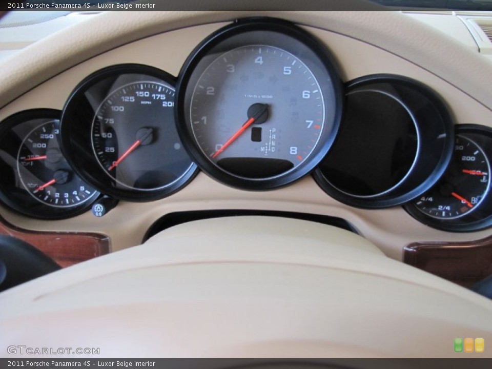 Luxor Beige Interior Gauges for the 2011 Porsche Panamera 4S #61459009