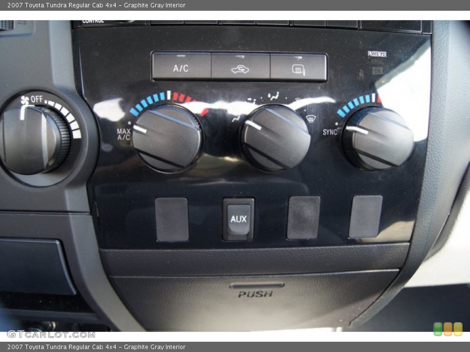 Graphite Gray Interior Controls for the 2007 Toyota Tundra Regular Cab 4x4 #61459684