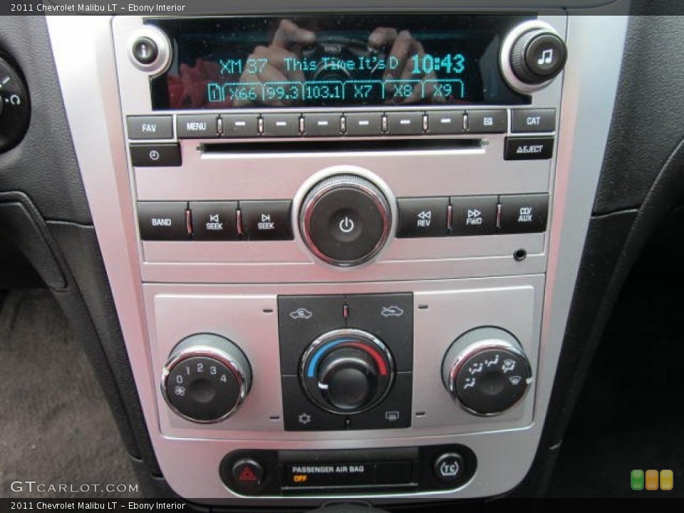 Ebony Interior Controls for the 2011 Chevrolet Malibu LT #61466988
