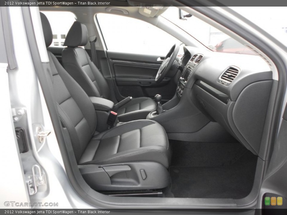Titan Black Interior Photo for the 2012 Volkswagen Jetta TDI SportWagen #61474791
