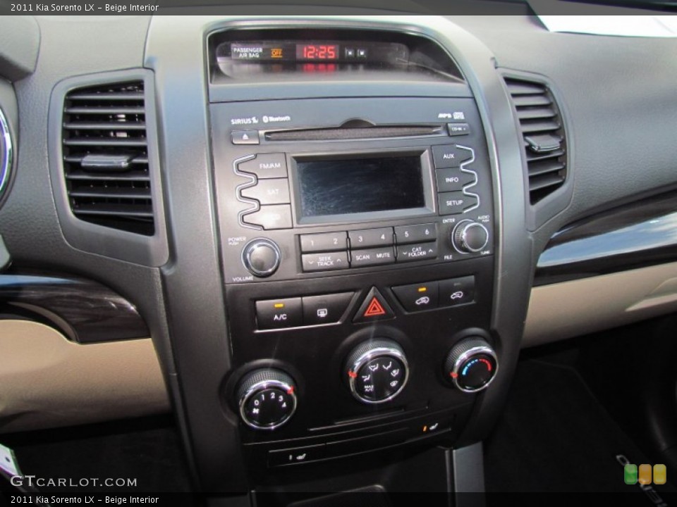 Beige Interior Controls for the 2011 Kia Sorento LX #61474896