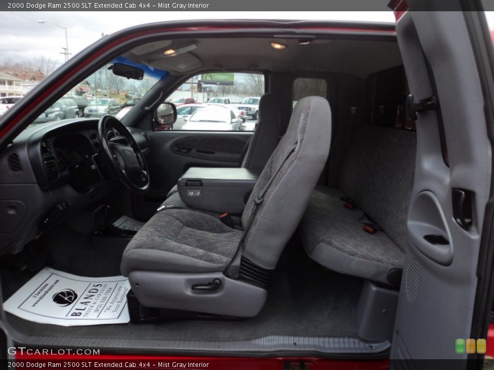 Mist Gray Interior Photo for the 2000 Dodge Ram 2500 SLT Extended Cab 4x4 #61495918