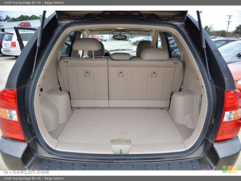 Beige Interior Trunk for the 2006 Kia Sportage EX V6 #61501411