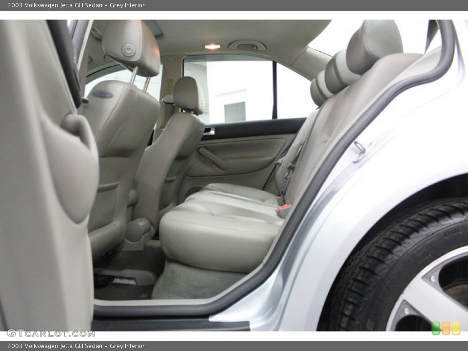 Grey Interior Rear Seat for the 2003 Volkswagen Jetta GLI Sedan #61508025