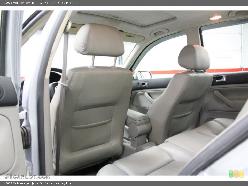 Grey Interior Rear Seat for the 2003 Volkswagen Jetta GLI Sedan #61508049