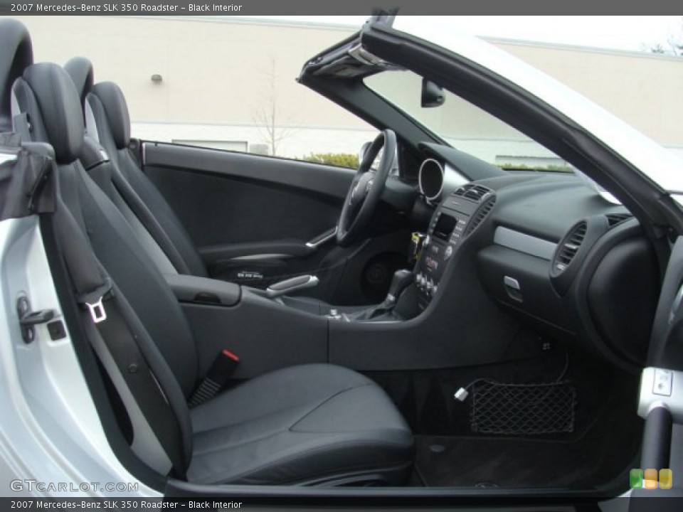 Black Interior Photo for the 2007 Mercedes-Benz SLK 350 Roadster #61545218