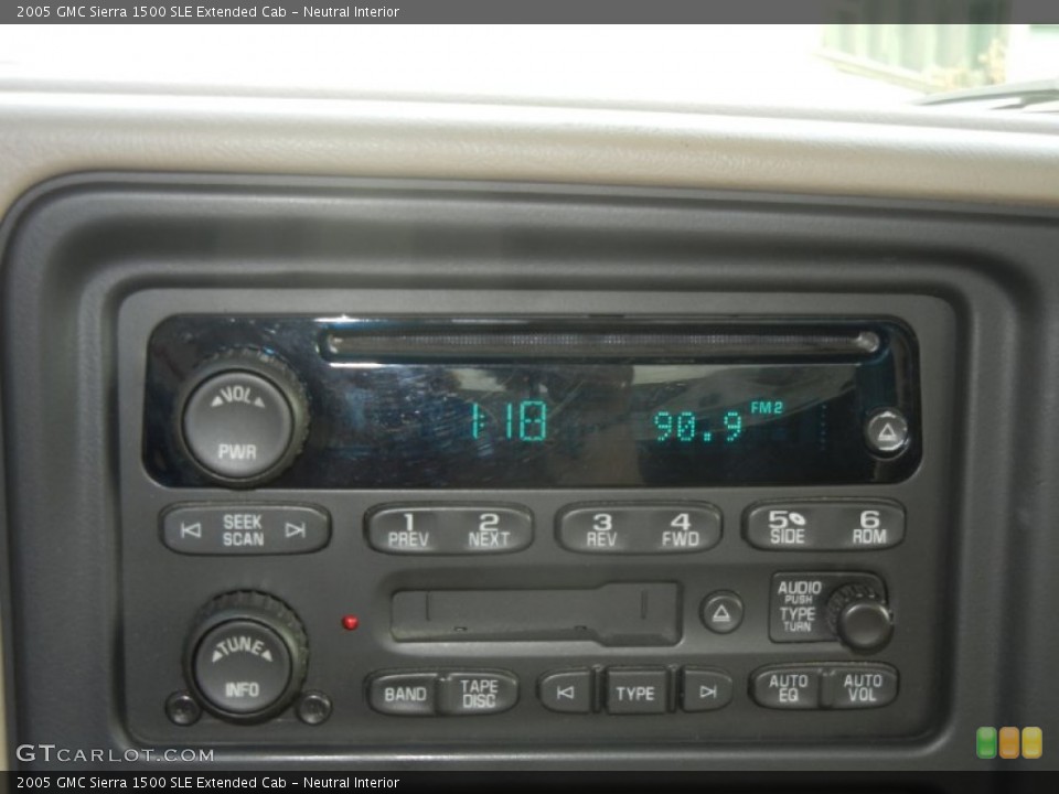 Neutral Interior Audio System for the 2005 GMC Sierra 1500 SLE Extended Cab #61550648