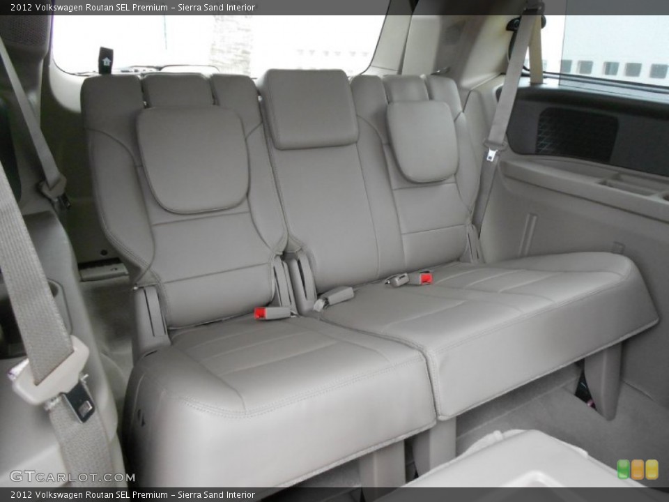Sierra Sand Interior Rear Seat for the 2012 Volkswagen Routan SEL Premium #61558835