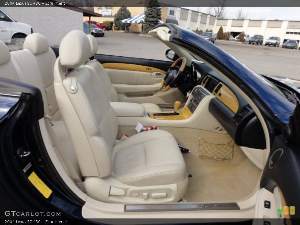 Ecru Interior Photo for the 2004 Lexus SC 430 #61565919