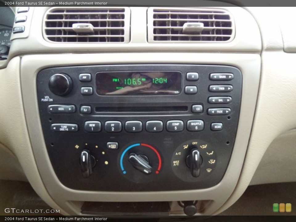 Medium Parchment Interior Audio System for the 2004 Ford Taurus SE Sedan #61572930