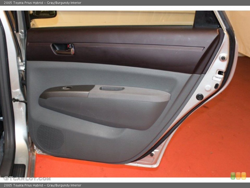 Gray/Burgundy Interior Door Panel for the 2005 Toyota Prius Hybrid #61599795