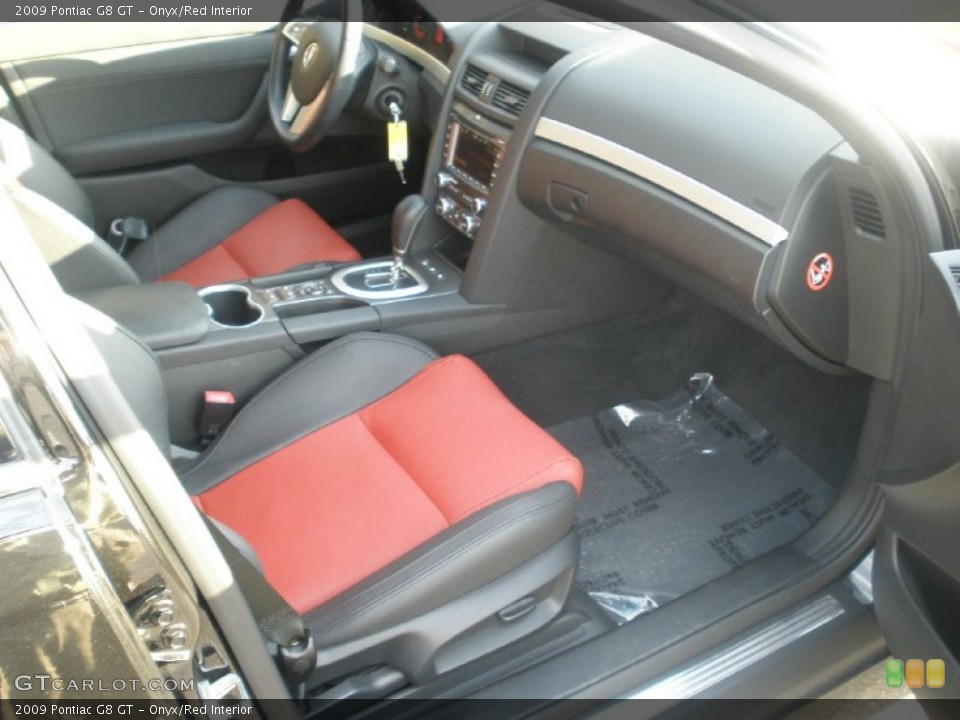 Onyx/Red Interior Photo for the 2009 Pontiac G8 GT #61612746
