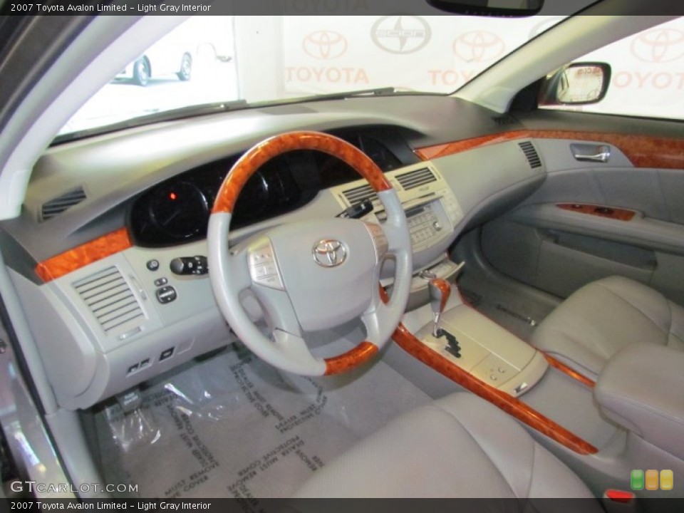 Light Gray Interior Photo for the 2007 Toyota Avalon Limited #61633001