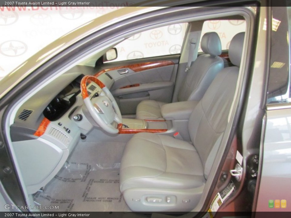Light Gray Interior Photo for the 2007 Toyota Avalon Limited #61633019