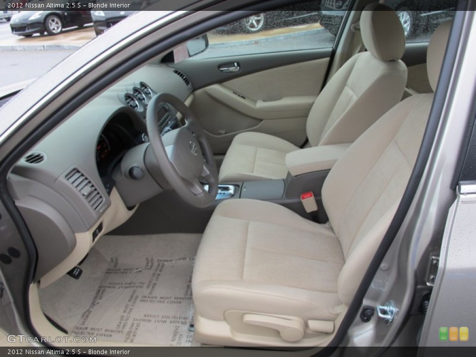 Blonde Interior Photo for the 2012 Nissan Altima 2.5 S #61633397