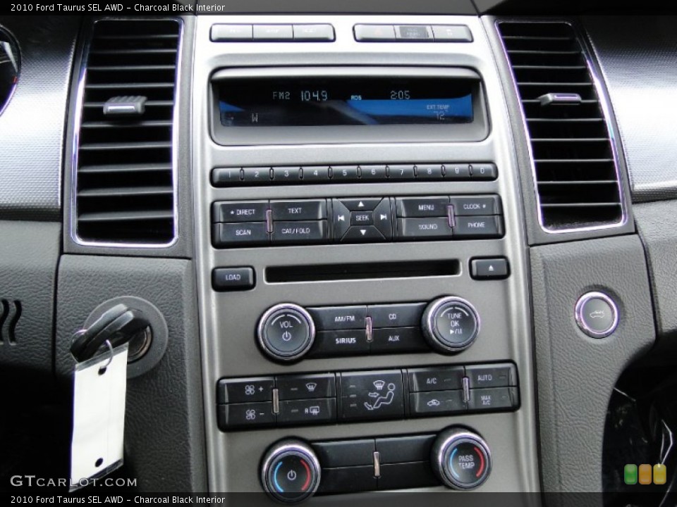 Charcoal Black Interior Controls for the 2010 Ford Taurus SEL AWD #61640126