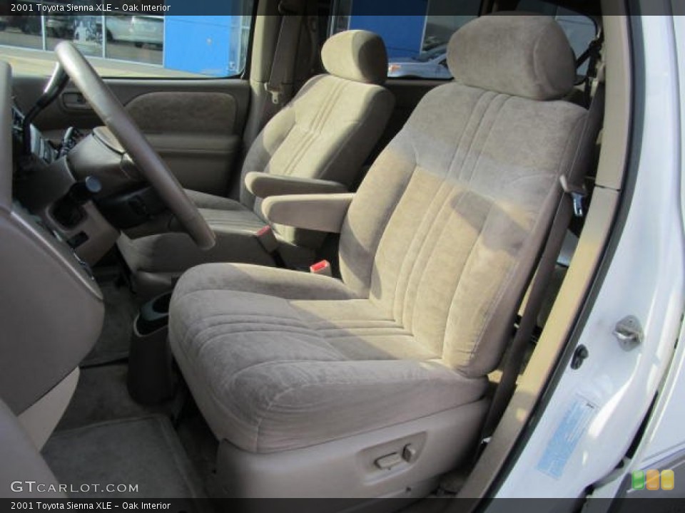 Oak Interior Photo for the 2001 Toyota Sienna XLE #61643267