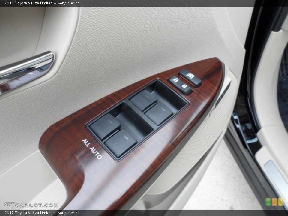 Ivory Interior Controls for the 2012 Toyota Venza Limited #61644242