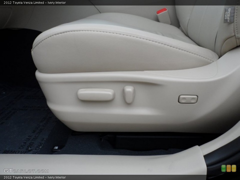Ivory Interior Front Seat for the 2012 Toyota Venza Limited #61644254