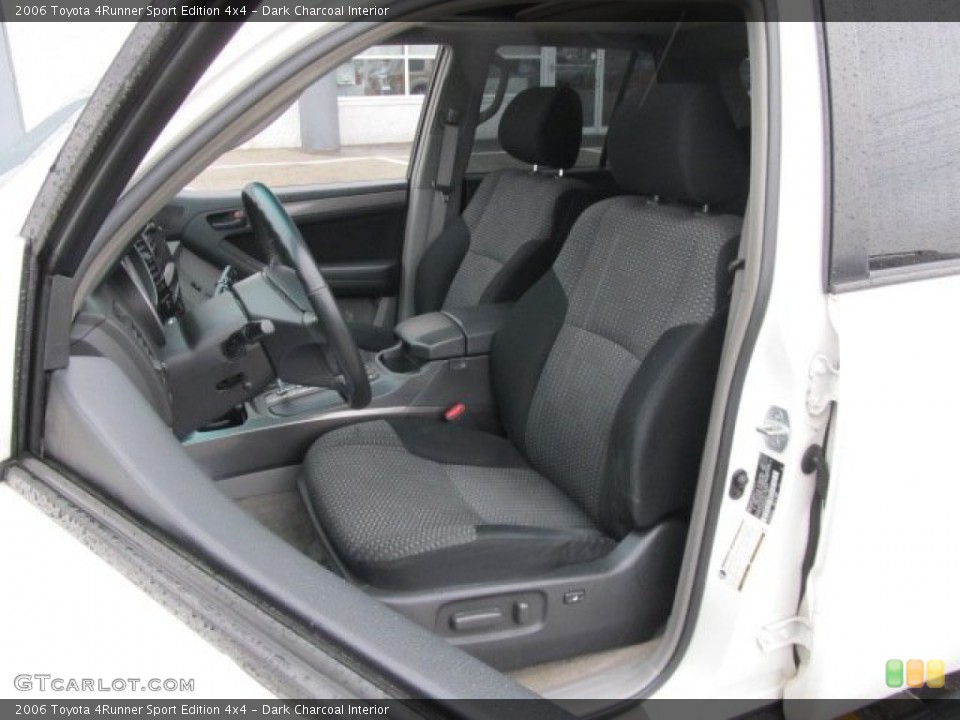 Dark Charcoal Interior Photo for the 2006 Toyota 4Runner Sport Edition 4x4 #61650781