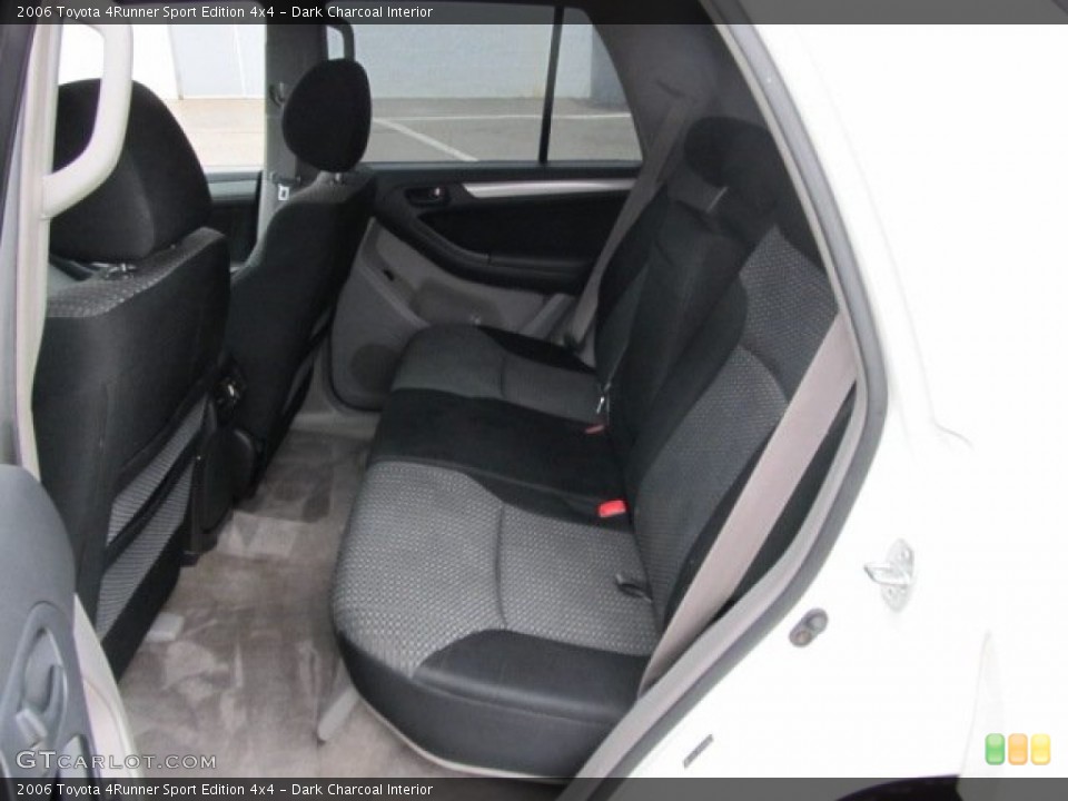 Dark Charcoal Interior Photo for the 2006 Toyota 4Runner Sport Edition 4x4 #61650826