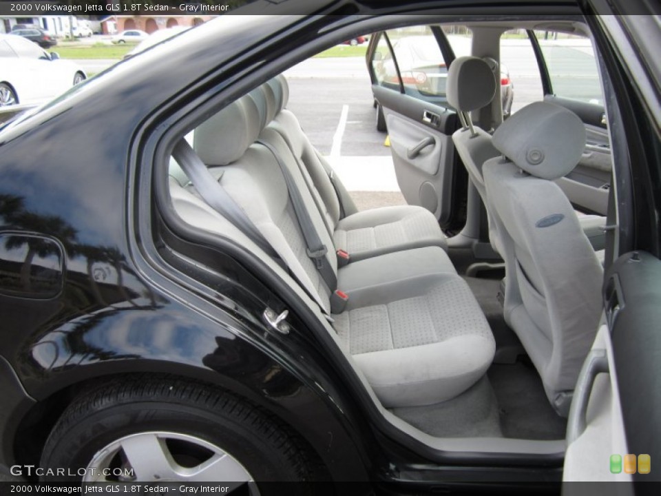 Gray Interior Rear Seat for the 2000 Volkswagen Jetta GLS 1.8T Sedan #61655413