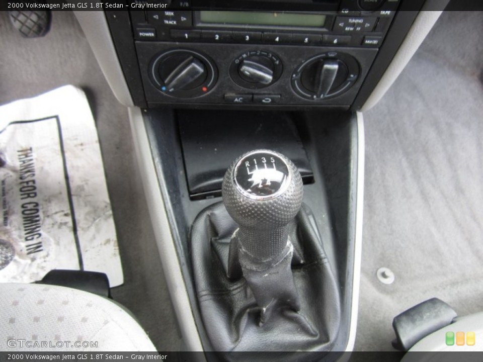 Gray Interior Transmission for the 2000 Volkswagen Jetta GLS 1.8T Sedan #61655489