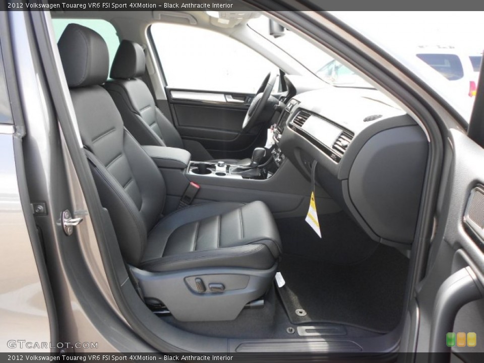 Black Anthracite Interior Photo for the 2012 Volkswagen Touareg VR6 FSI Sport 4XMotion #61665240