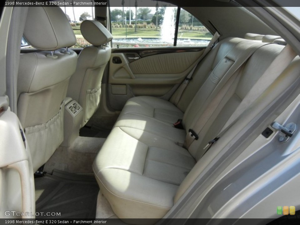 Parchment Interior Photo for the 1998 Mercedes-Benz E 320 Sedan #61669630