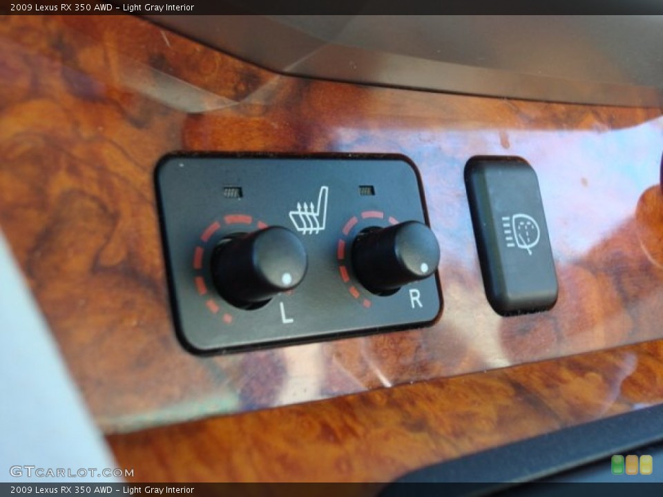 Light Gray Interior Controls for the 2009 Lexus RX 350 AWD #61672291