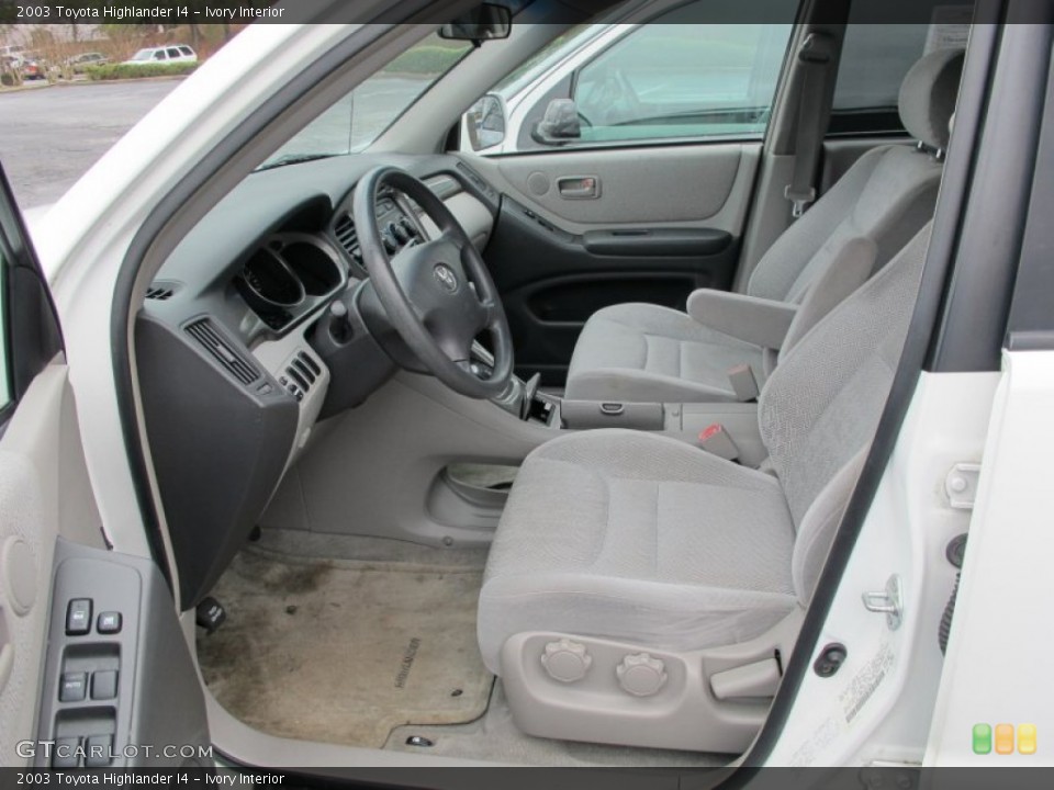 Ivory Interior Photo for the 2003 Toyota Highlander I4 #61673515