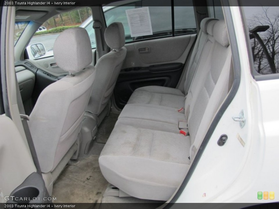 Ivory Interior Photo for the 2003 Toyota Highlander I4 #61673529