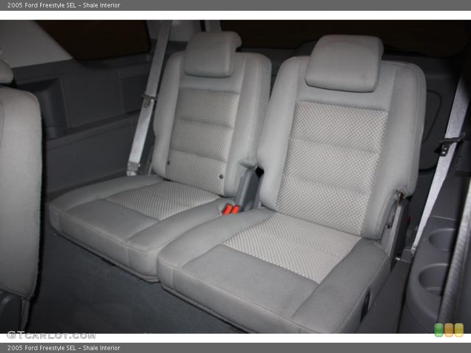 Shale Interior Rear Seat for the 2005 Ford Freestyle SEL #61690071