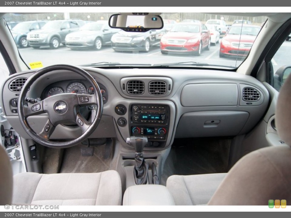Light Gray Interior Dashboard for the 2007 Chevrolet TrailBlazer LT 4x4 #61704624