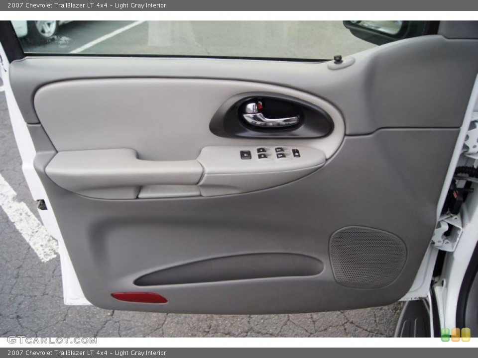 Light Gray Interior Door Panel for the 2007 Chevrolet TrailBlazer LT 4x4 #61704633