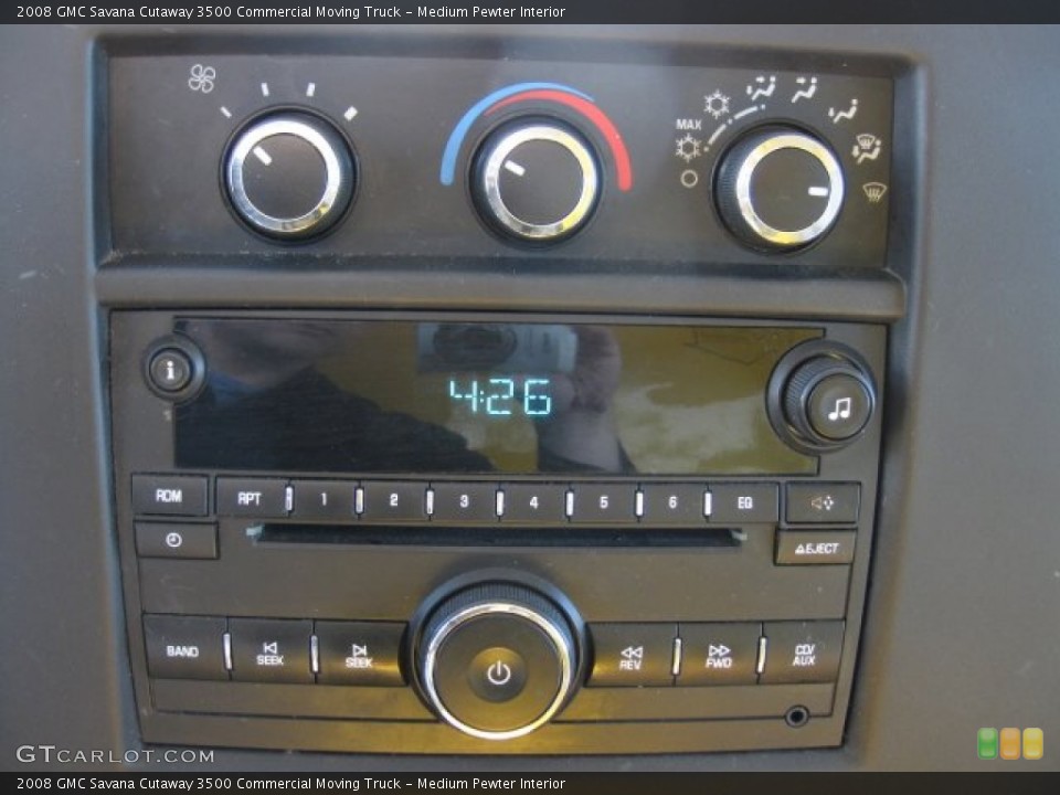 Medium Pewter Interior Controls for the 2008 GMC Savana Cutaway 3500 Commercial Moving Truck #61729693