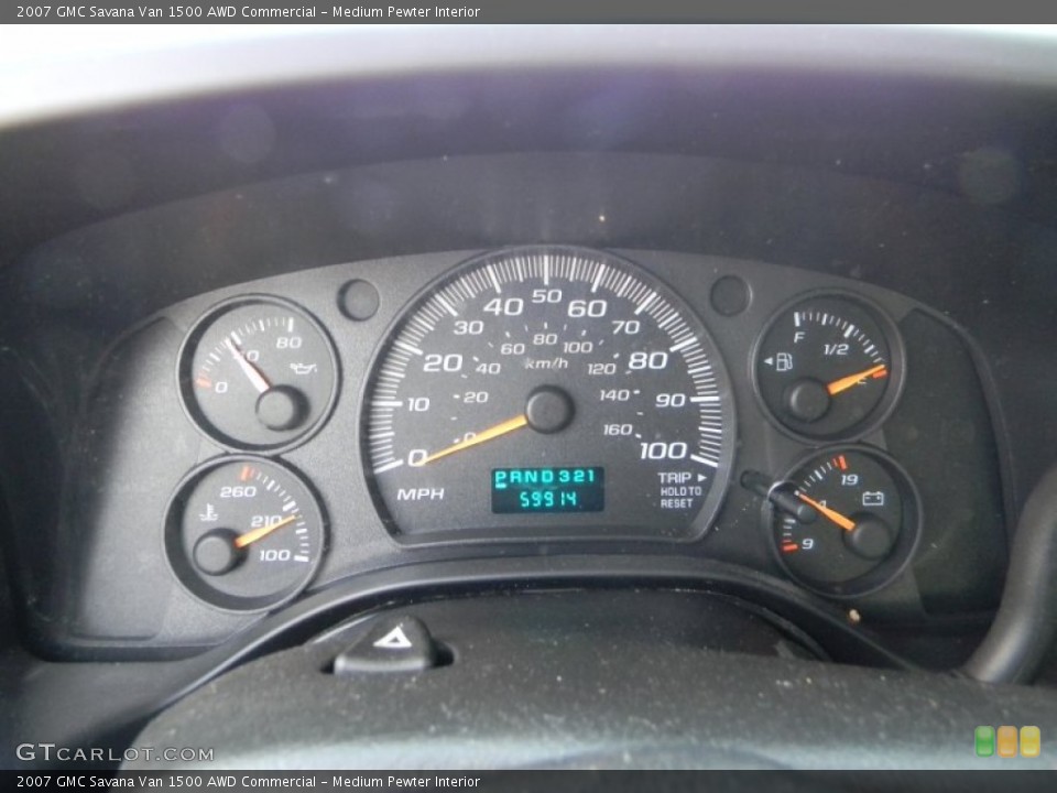 Medium Pewter Interior Controls for the 2007 GMC Savana Van 1500 AWD Commercial #61732941