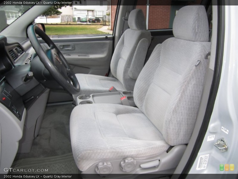 Quartz Gray Interior Photo for the 2002 Honda Odyssey LX #61734231